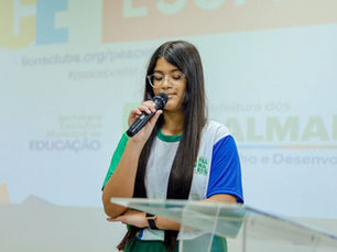 Estudante pernambucana é 1ª brasileira a vencer concurso internacional de redação sobre a paz
