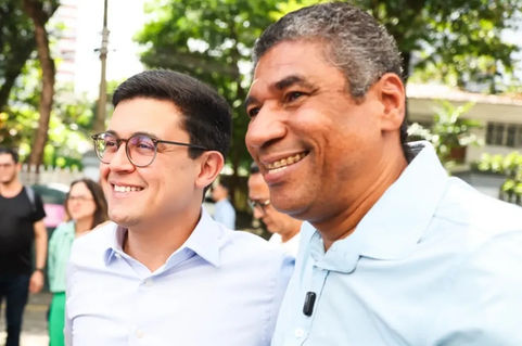 Prefeitura do Recife garante equiparação do piso salarial de Auxiliares e Técnicos de Enfermagem