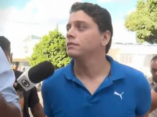 Homem que esfaqueou ex-namorada e os pais dela após invadir apartamento é condenado a 30 anos e 9 meses de prisão