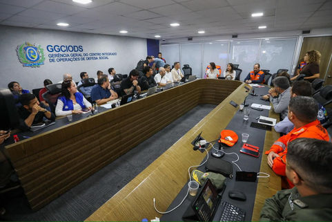 Em encontro com Defesa Civil Nacional, governadora Raquel Lyra confirma reunião com prefeitos