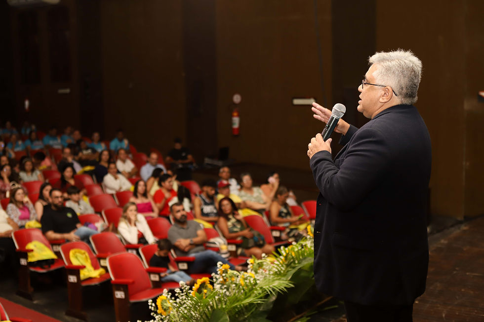 Palestra no Recife discute proteção dos jovens em tempos de IA