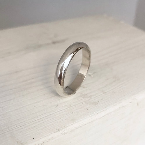 Traditional Wedding Band