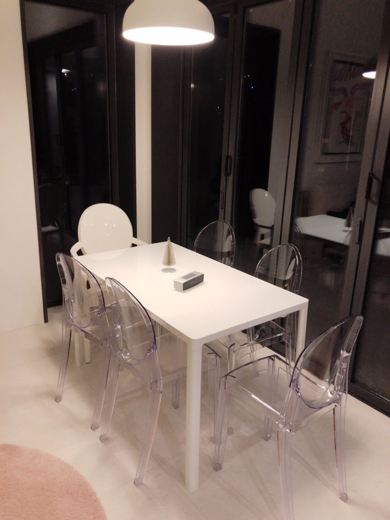 Dining.JPG