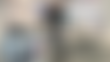 Seb qui se tient la tête entre les mains et qui est surpris, pas prêt pourça ! 