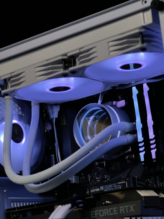 Thumbnail: Maverick 4K Editing and 3D Rendering Pc
