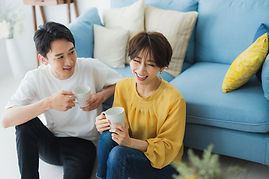 ワイングラスで乾杯