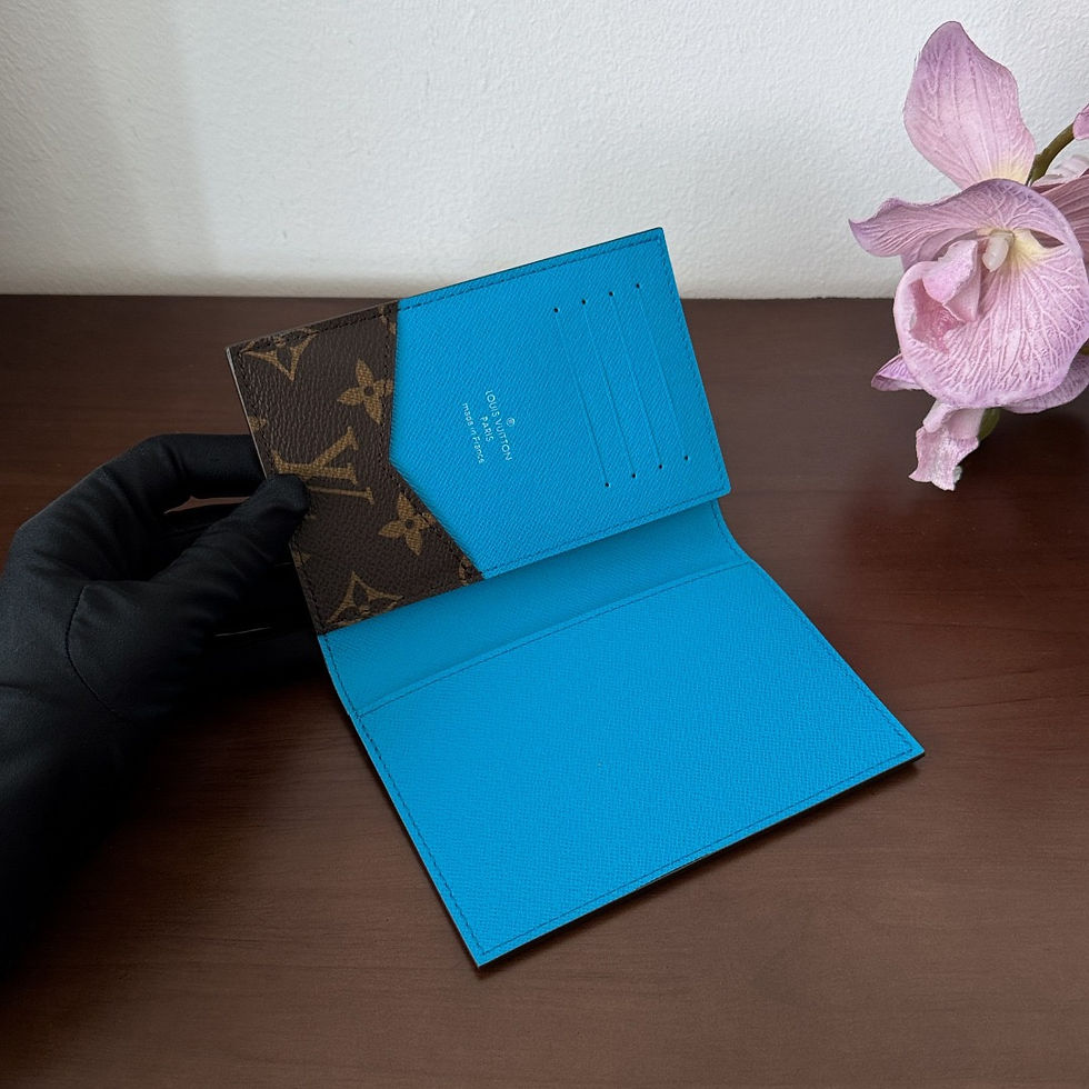 Thumbnail: LV Wallet