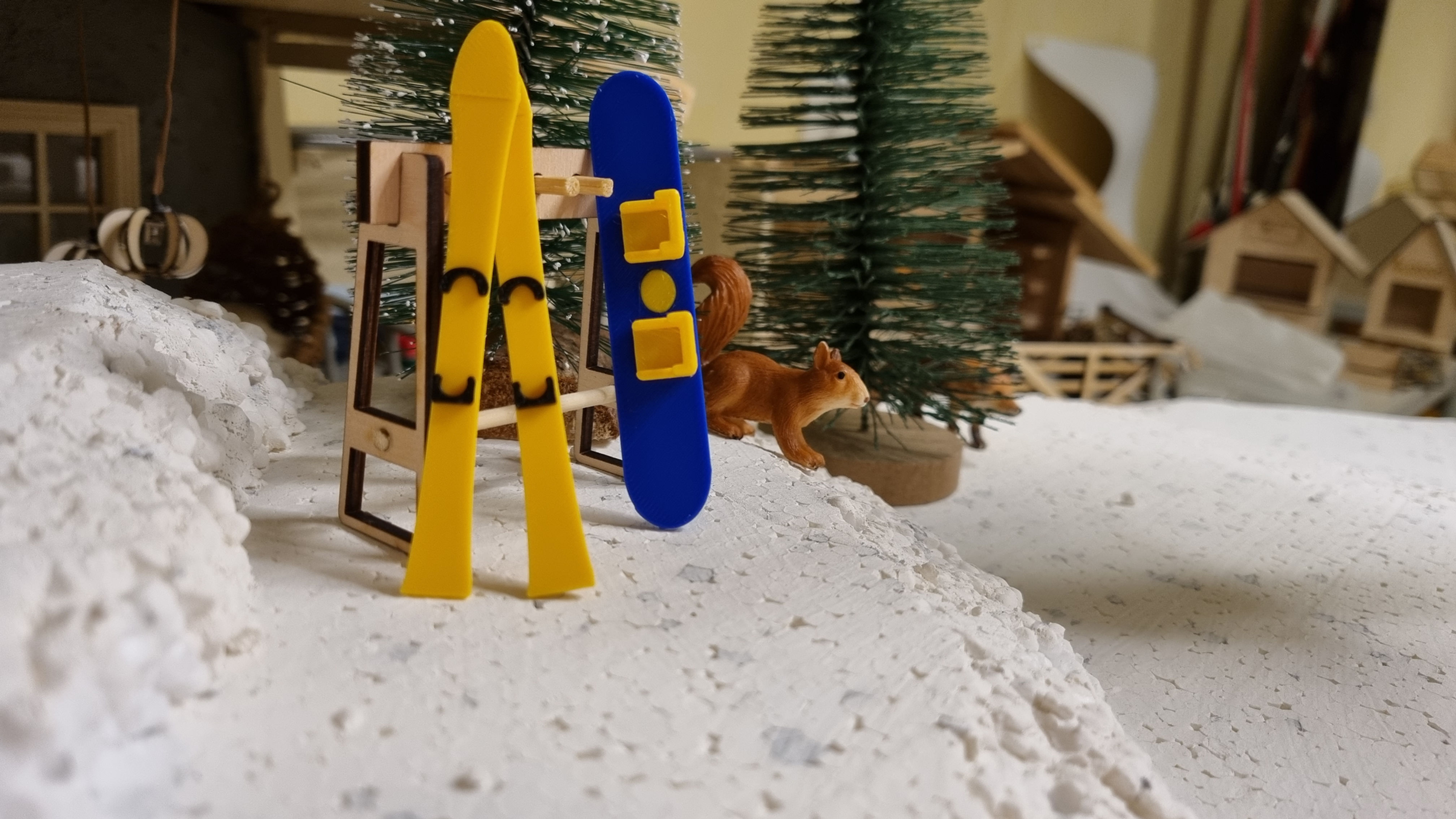 Miniatur Skier, Miniatur Snowboard