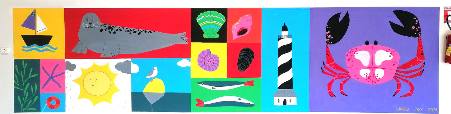 Fresque de la mer sous le préau de l'école à Gravelines, carrés de couleurs, phoque, phare, crabe, soleil, bateau, coquillages, poissons... Illustration sur les murs de l'école. Dessin participatif avec les enfants