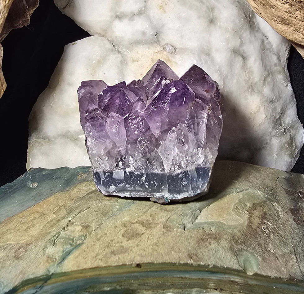 amethyst bed side view