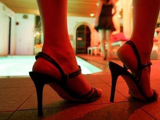 दुष्कर्म का आरोप लगाकर करती थी ब्लैकमेलिंग, गिरफ्तार