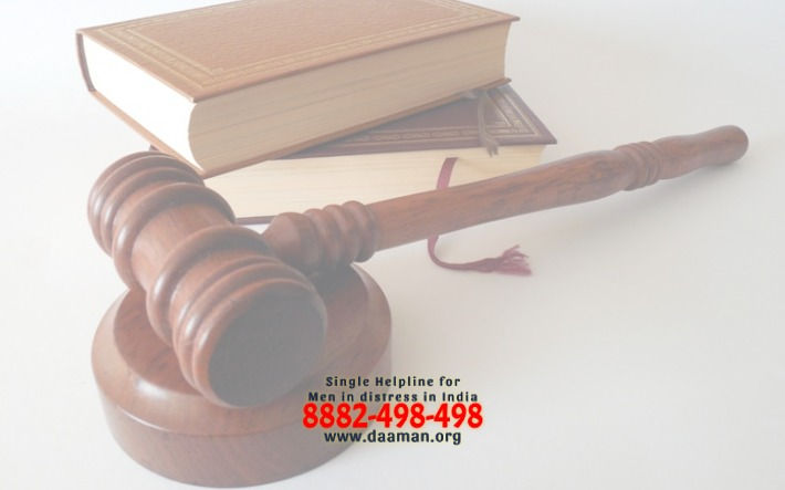 Private pleader engaged by a victim in a criminal trial only has the limited right of assisting the prosecutor and may not make oral arguments or conduct cross-examination of witnesses