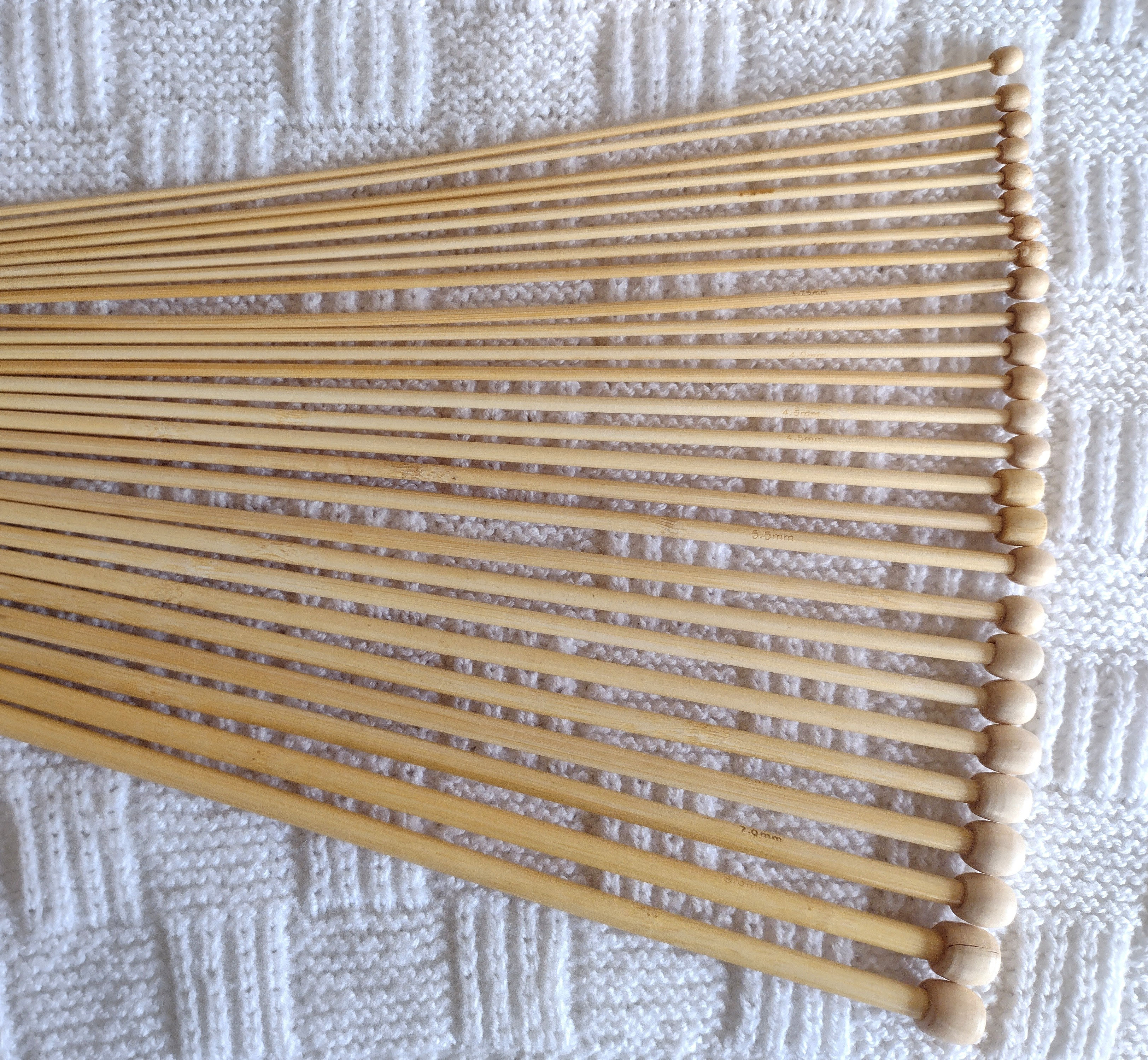 Adult Sized Bamboo Knitting Needles Various Diameters x 35cm Long
