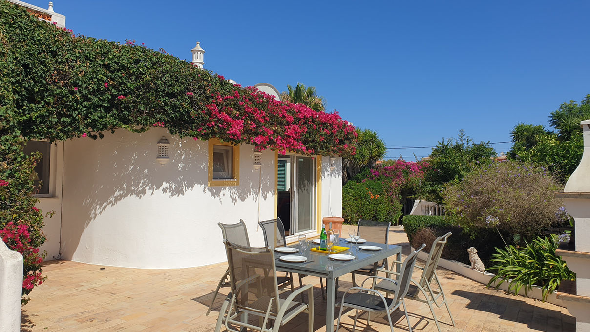 Grande table à l'ouest
