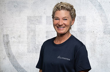 Gi_Helfenstein_Portrait_WEB.jpg