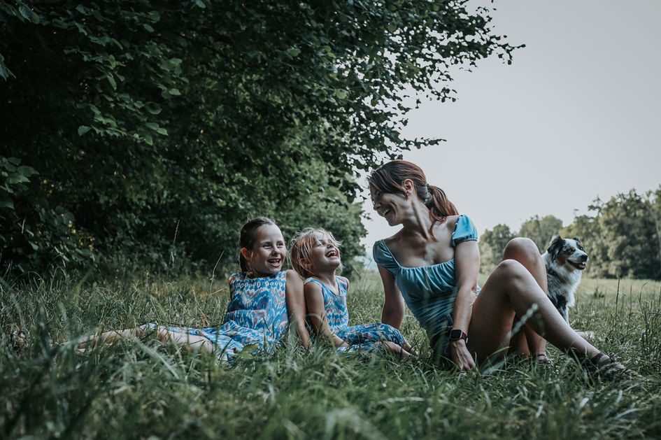 #familie #mama #kinder #tochter #gespräch #liebe #lachen