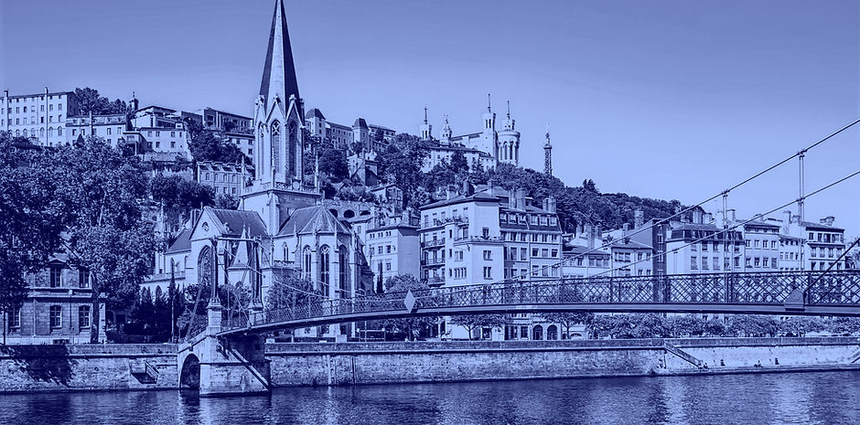 Red%20Bridge%20in%20Lyon_edited_edited.j