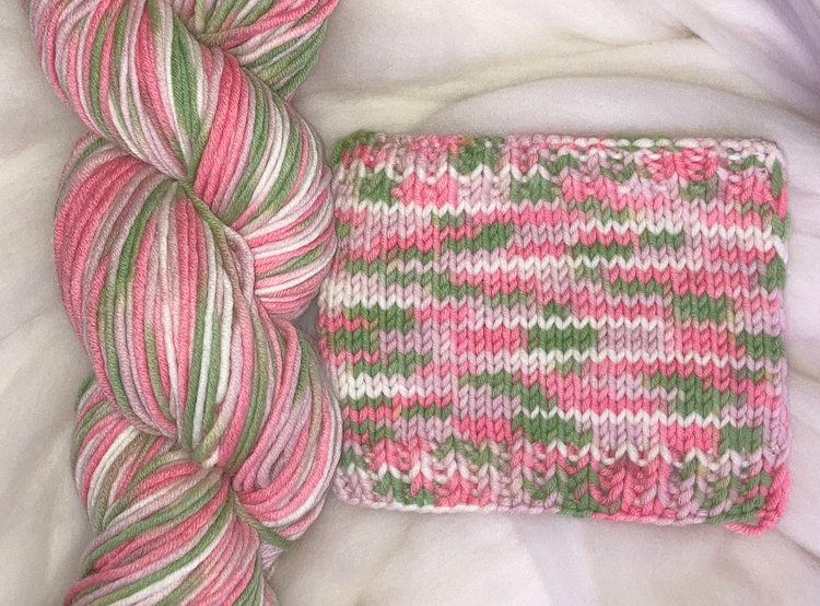 Thumbnail: White Gum Wool Apple Blossom—10 ply Aran