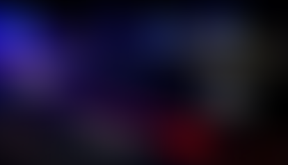 TENTA DI RUBARE UN FURGONE, IL PROPRIETARIO LO ACCOLTELLA