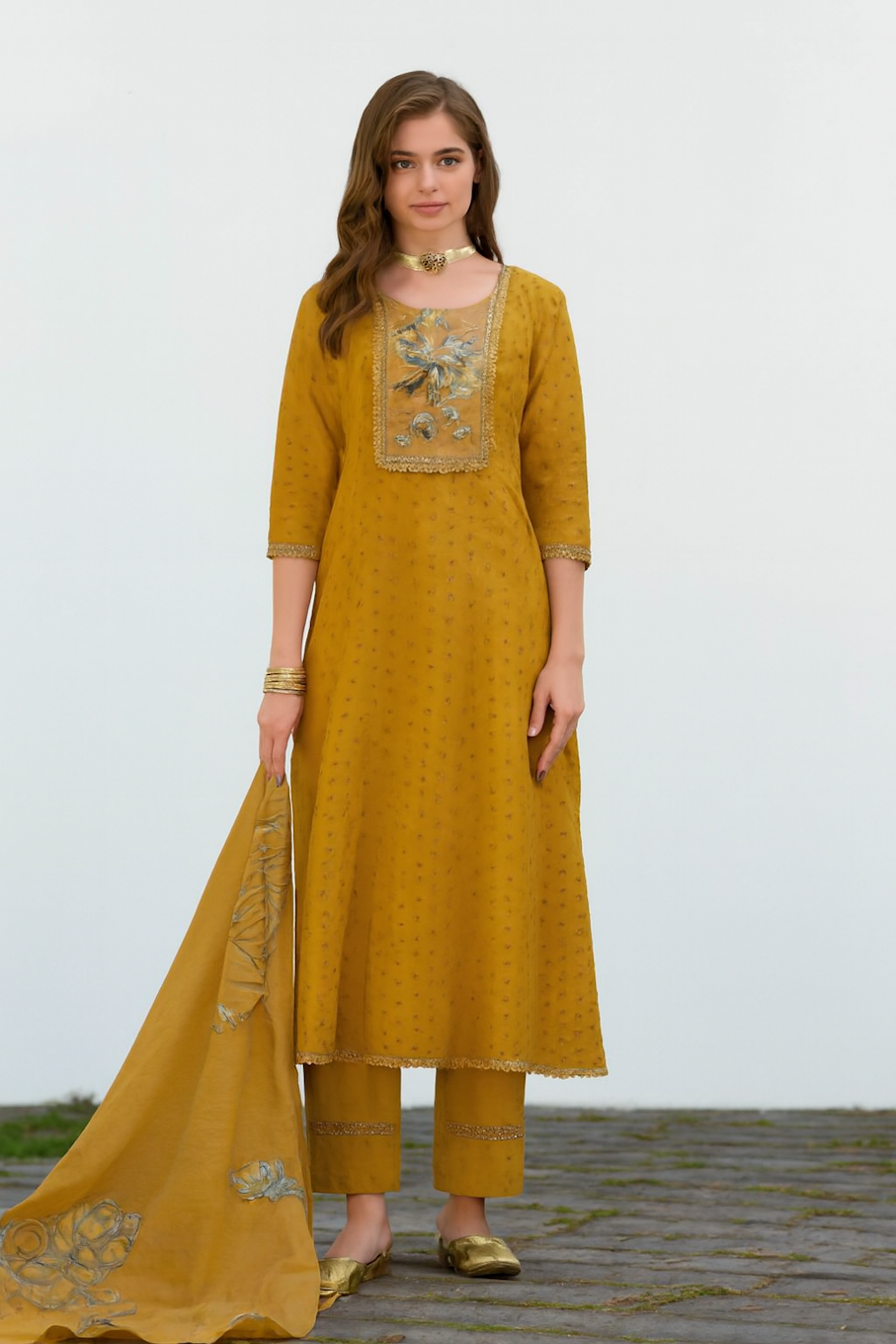 Women Ethnic Fashion Kurta Set