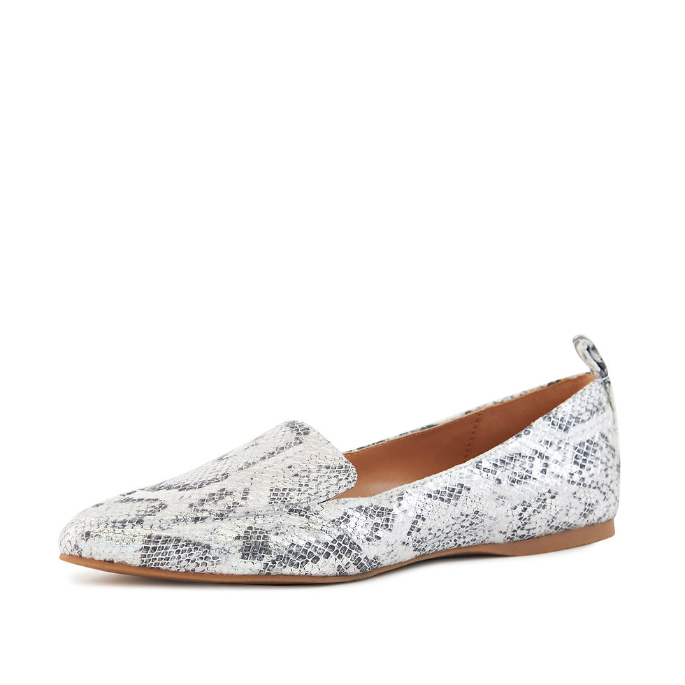 Thumbnail: Socialite Women's Silver Faux Snakeskin Pointed Toe Flat