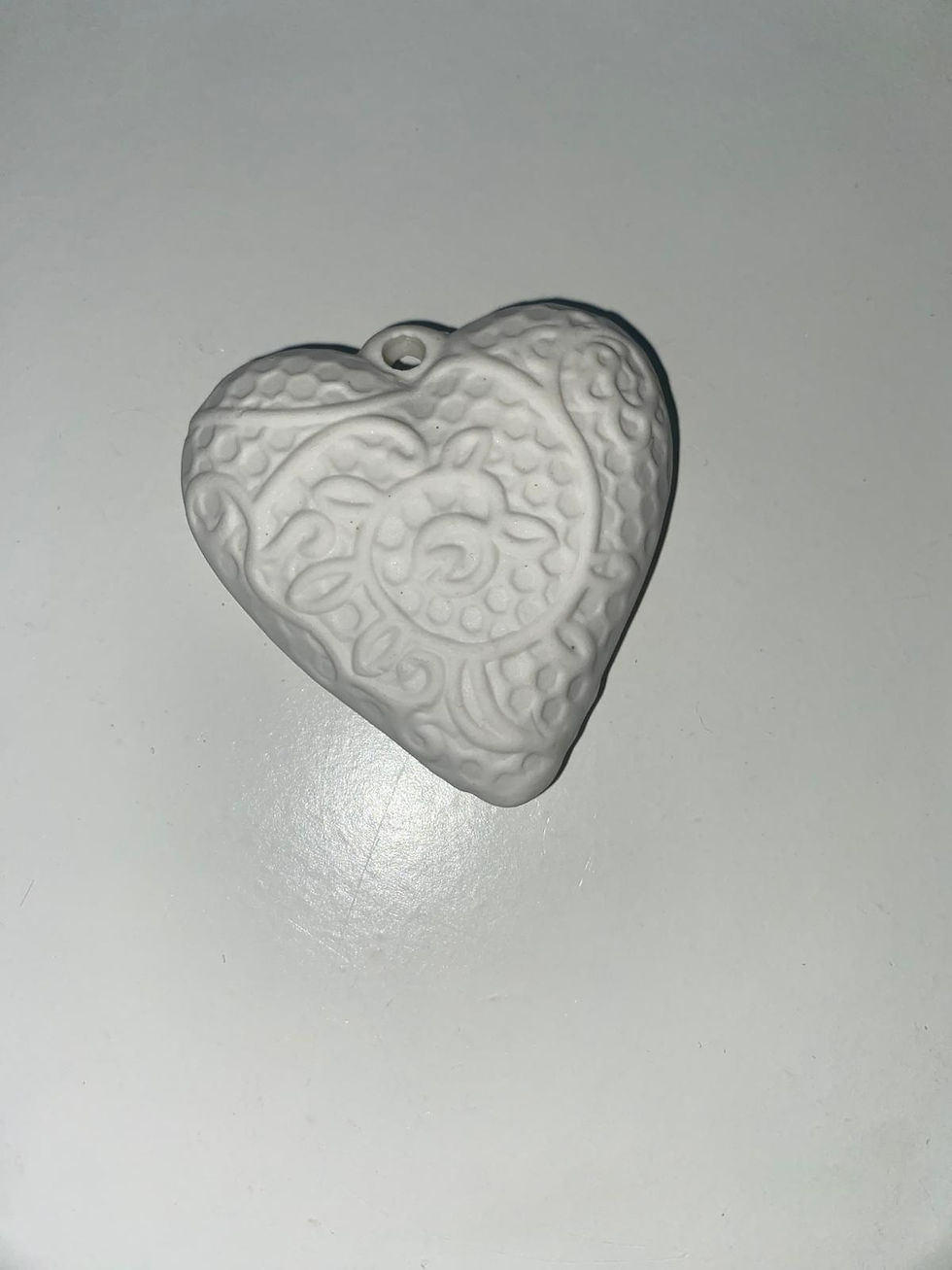 Miniatura: LINEA CUORI IN PORCELLANA BISCUIT MEDIA  8 MODELLI ASSORTITI