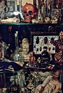Strange picture number 3 by www.odditiesdomains.com