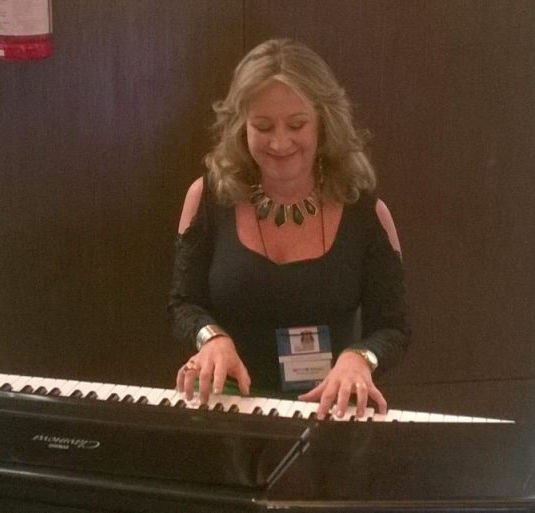 Betth Ripolli no 5º fórum MULHERES EM DESTAQUE