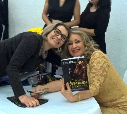 Lançamento do livro “A Autoconfiança Oxigênio da Vida” no CASM em Mairinque