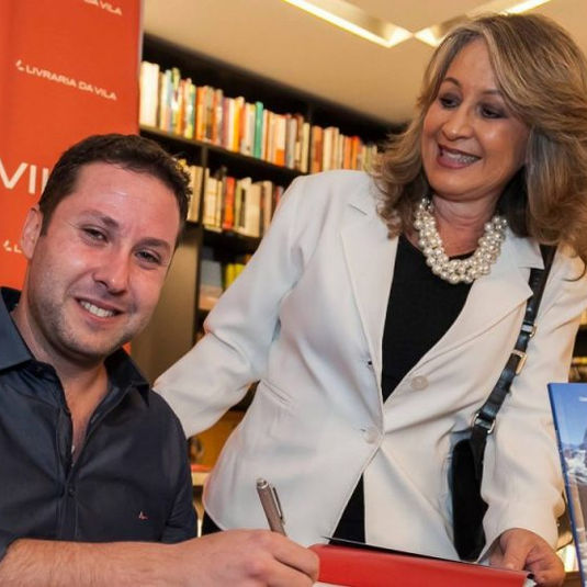 AGONIA E EXTASE by Rafael Scanavacca & Luiz Carlos Franco