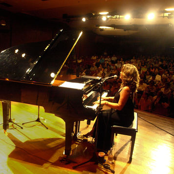 Show - Betth Ripolli