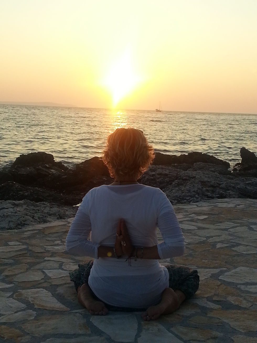 tramonto a Lussino Yoga nel Blu