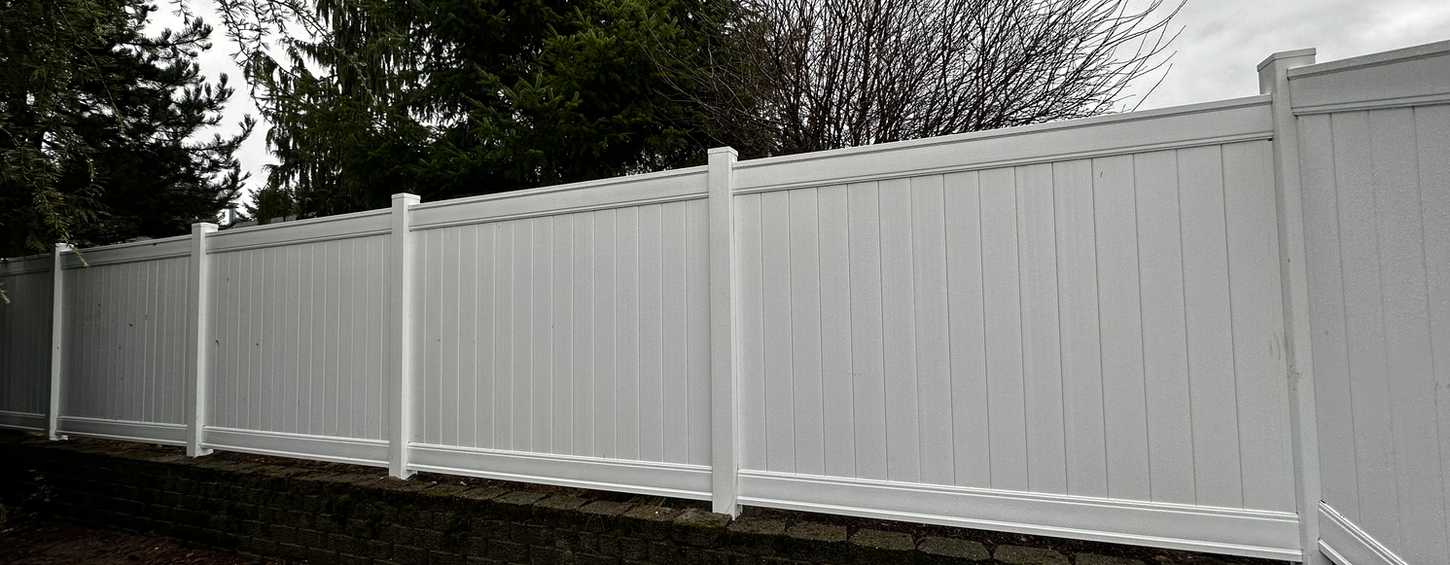 This white vinyl privacy fence project in Lyons, Oregon created a clean, low-maintenance boundary for the property while adding privacy, durability, and curb appeal. Vinyl fencing is a great choice for homeowners who want a bright, polished look without the ongoing maintenance of staining or sealing wood.
