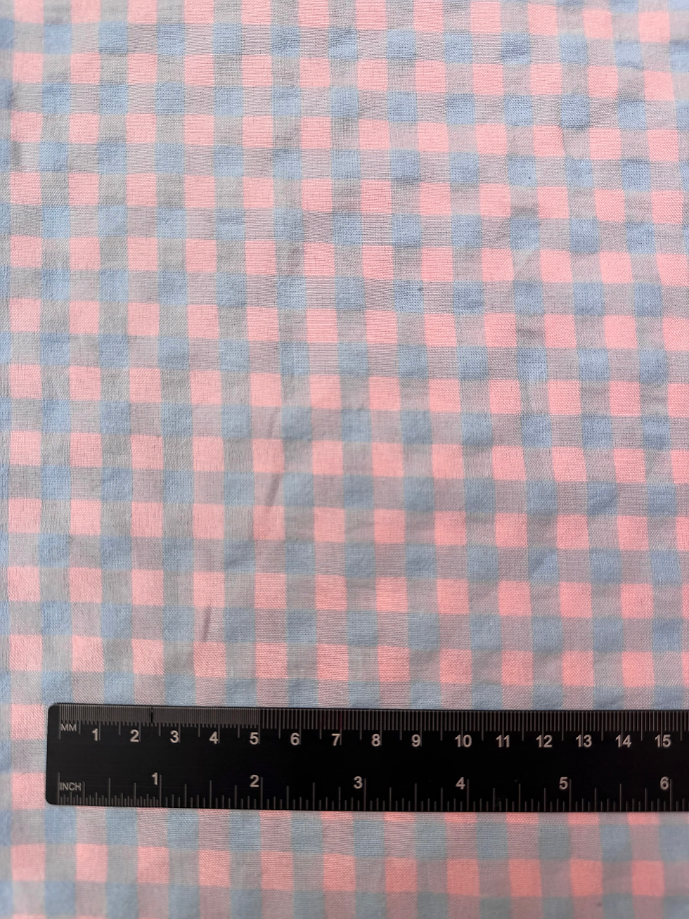 1/4 Baby Pink Blue Gingham Cotton Seersucker Fabric Ruler View