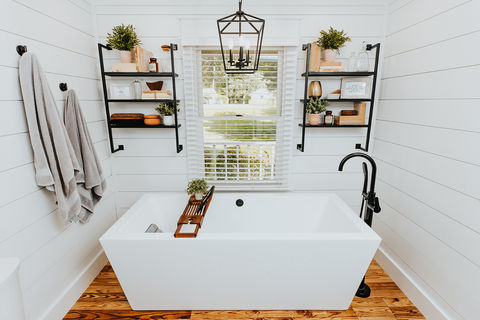 freestanding bathtub