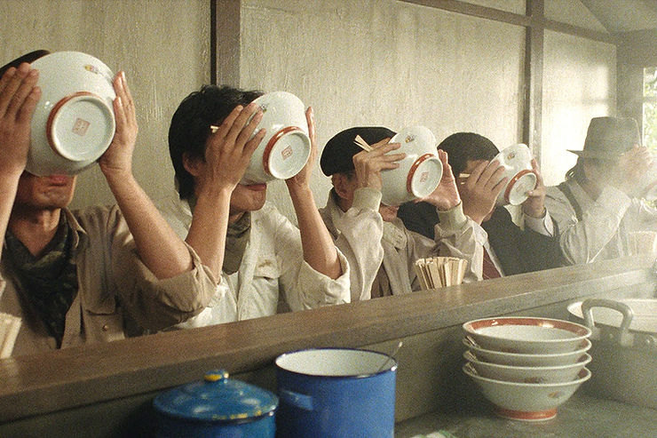 Ramen Etiquette - Drinking from Bowl