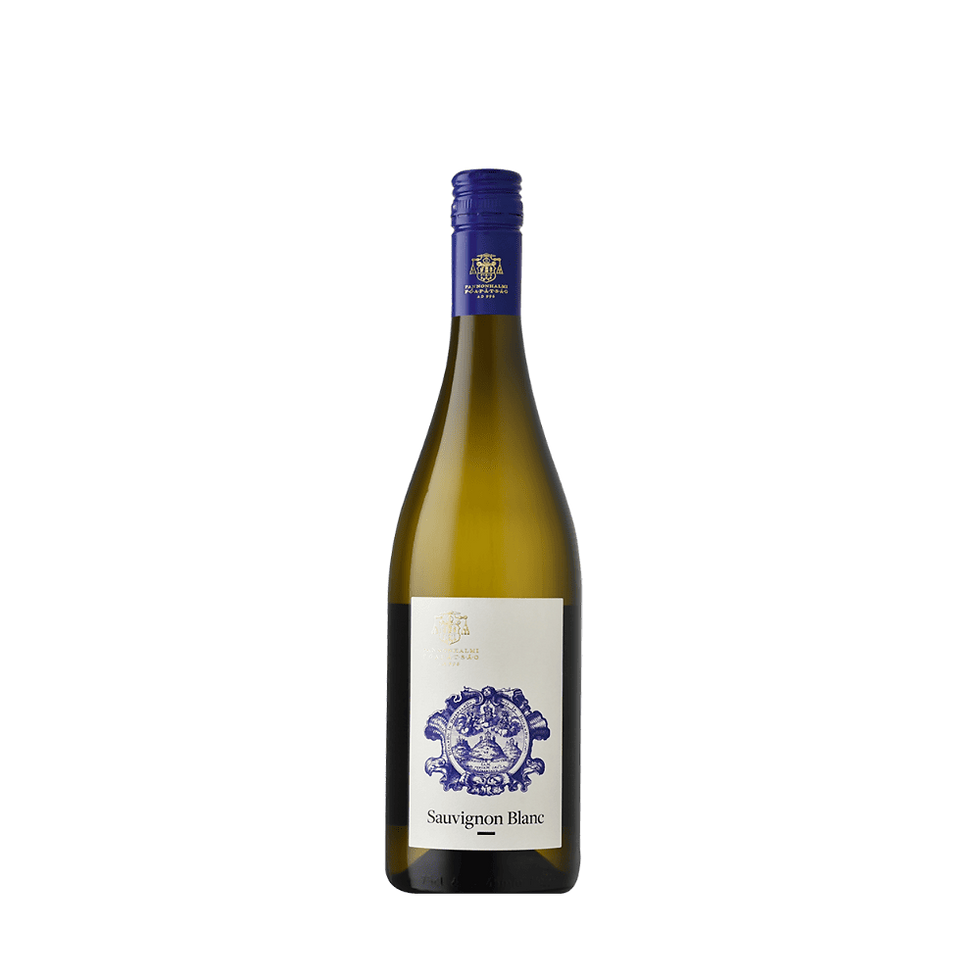 Flasche Pannonhalmi Sauvignon Blanc Weißwein mit blauem Verschluss und weißem Etikett mit blauem Wappen