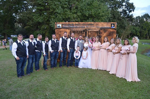 Beautiful large wedding party Fall Wedding.