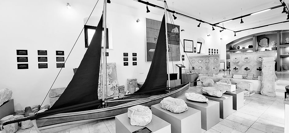 Copy of Gusari-ona_brodi-ona_Matea Šabić Sabljić 01a_edited.jpg