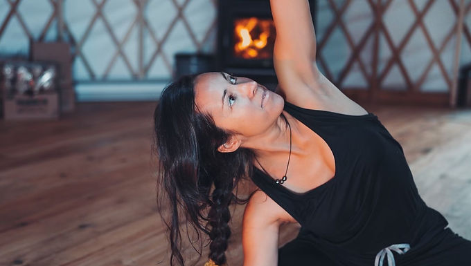 YOGA CHAUD