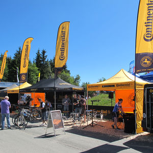 Wing banners offer visually impactful, eye-catching branding for festivals, retail, sports, and events. Available in single-sided or true double-sided designs, these branded flags are perfect for sponsor identity and themed information. With simple assembly, compact storage, and replacement skins, wing banners deliver highly impactful event branding and branded communications while ensuring easy setup and versatility.