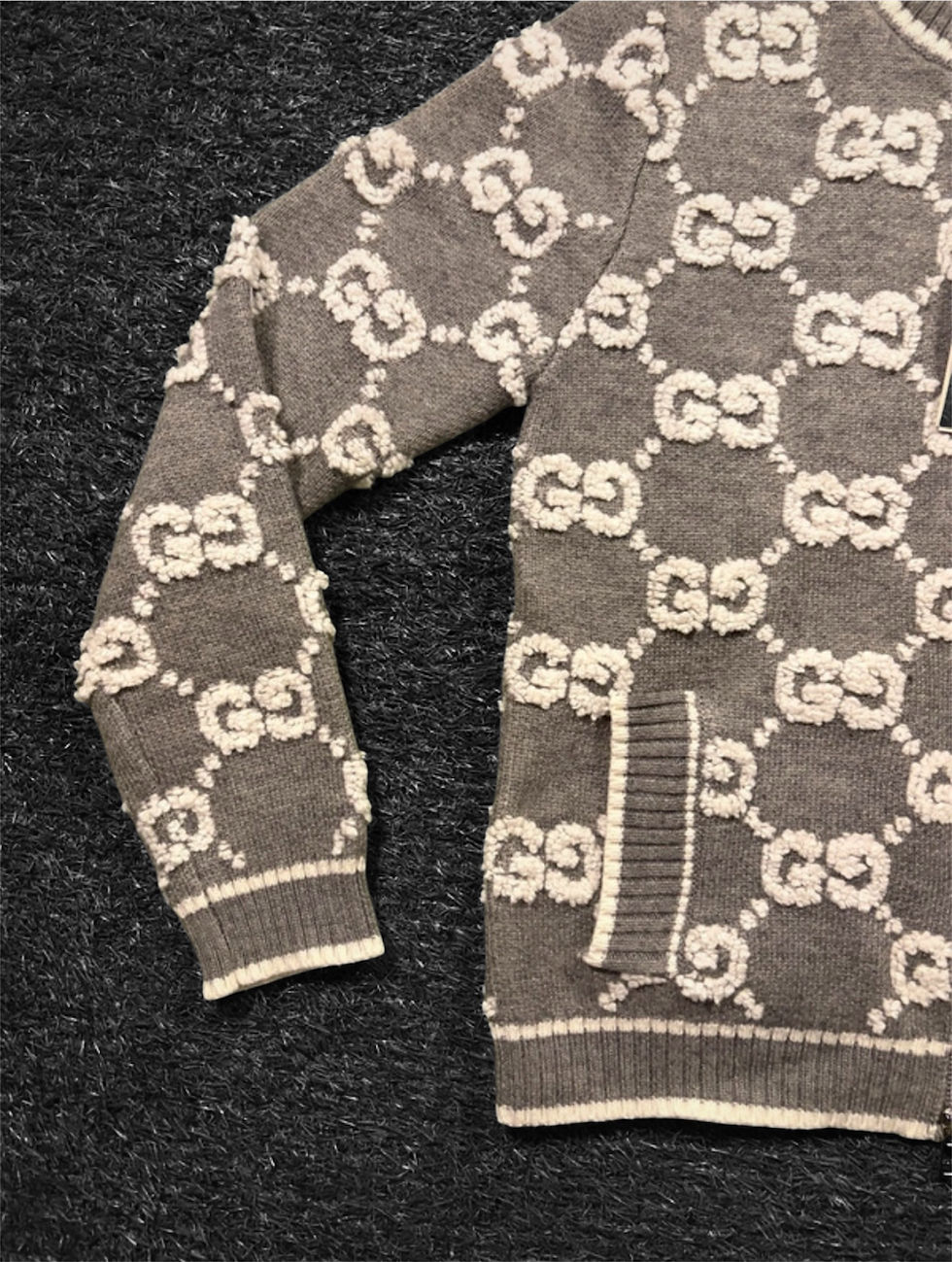 Thumbnail: Gucci Cardigan