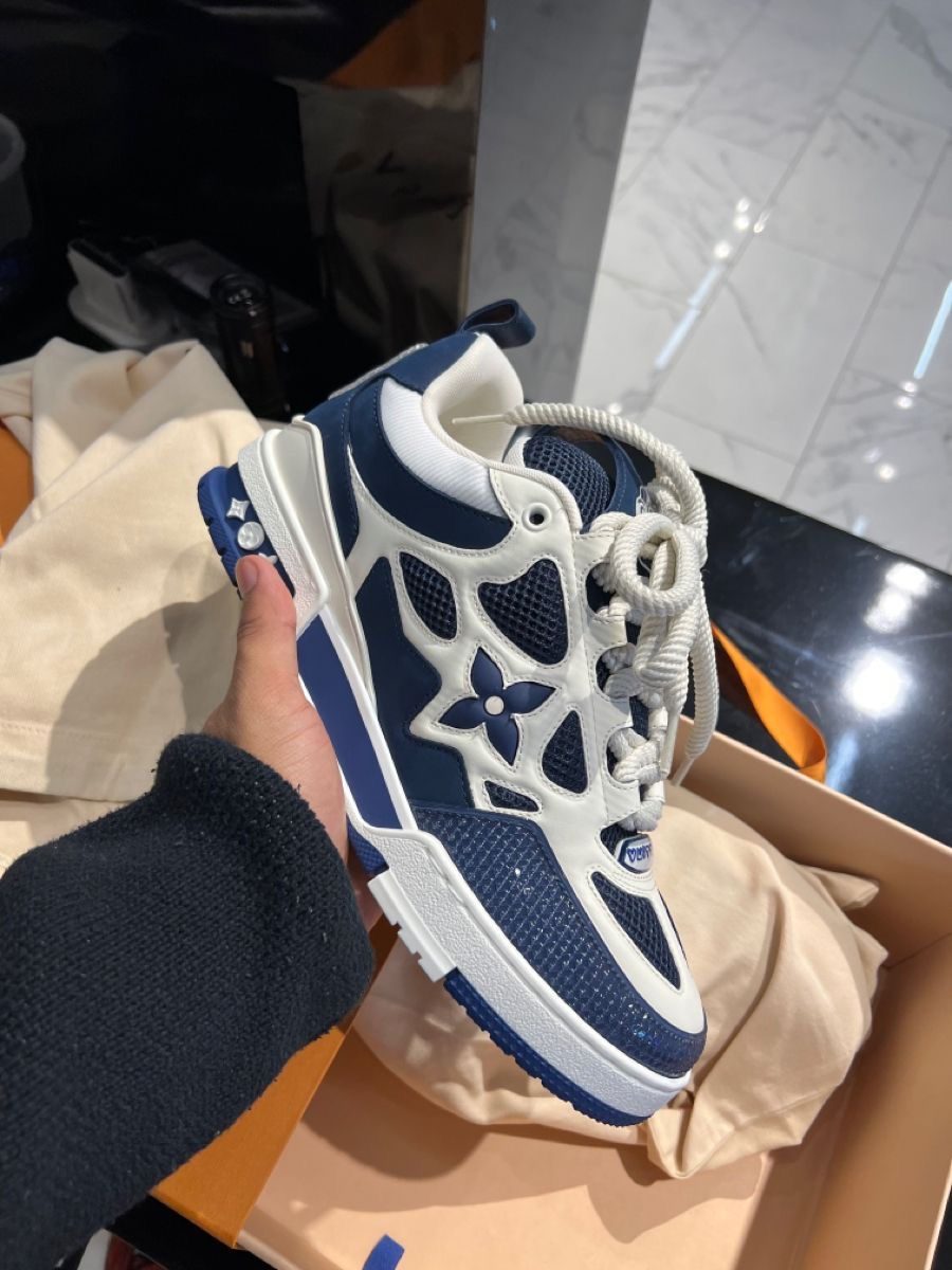 Thumbnail: Lv Skates