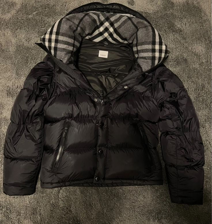 Miniaturbild: Burberry Winterjacke Schwarz