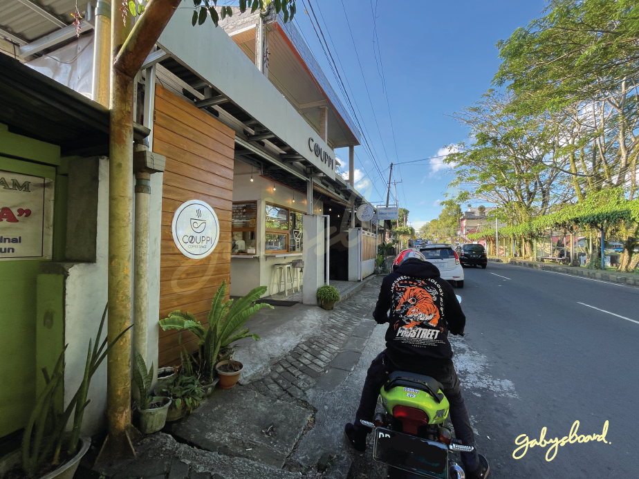 Review Couppi Cafe Tomohon