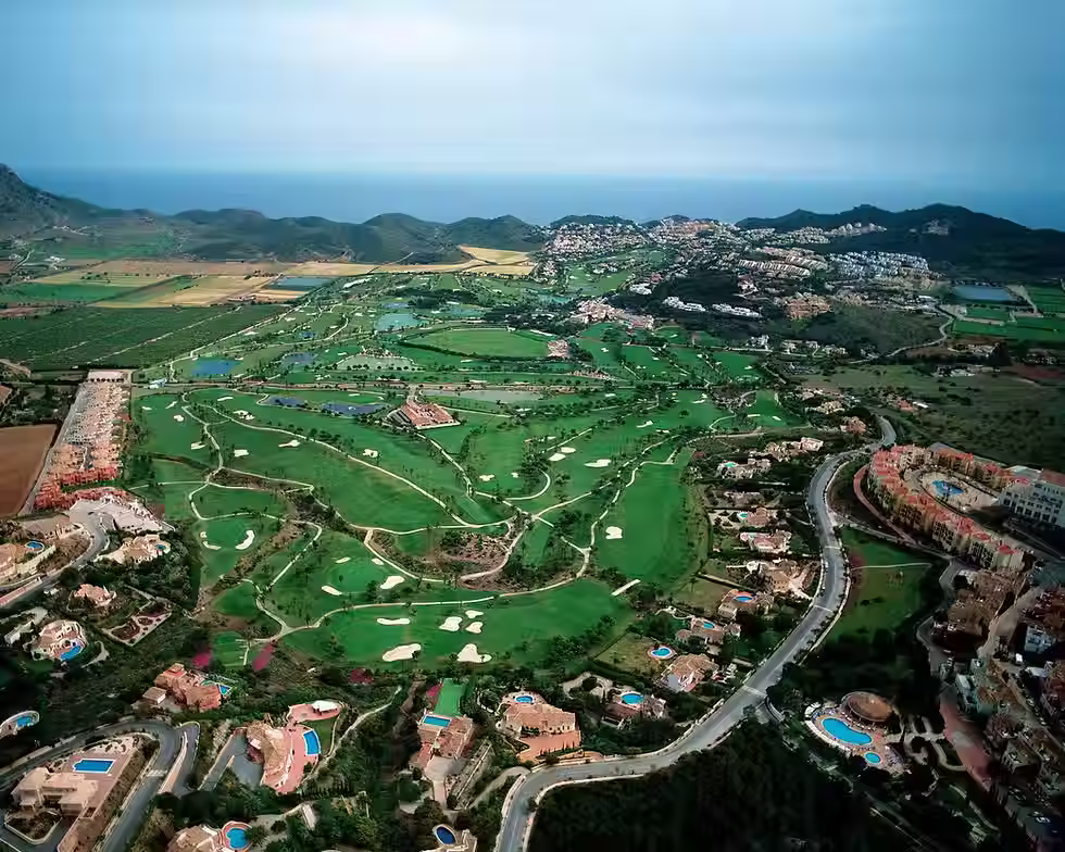 La-manga-club-golf-19th-hole-escapes-la manga.avif