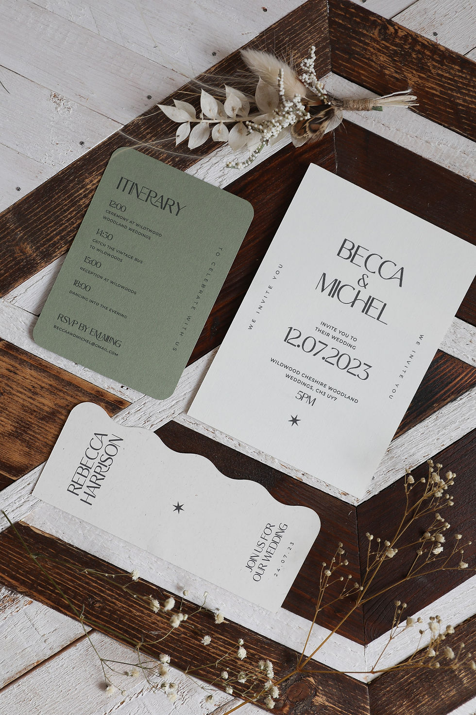 Thumbnail: Palms Wedding Invitation Suite