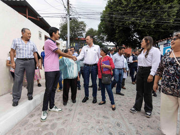 Entrega Mauricio Kuri mejora de calles en la colonia El Marqués