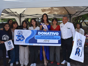 Entrega Comunidad Universitaria UTEQ donativo a Casa Hogar