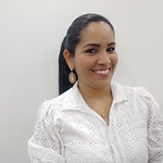 Olga Quitian - Medio cuerpo (002).jpg